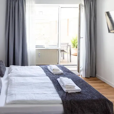Homestay szállás Micasa Ol - Moderne Gaestezimmer An Der Uni - Self Check-in - Smart Tv - Wlan - Fugenloses Bad U Separates Wc - Naehe Uni & Innenstadt