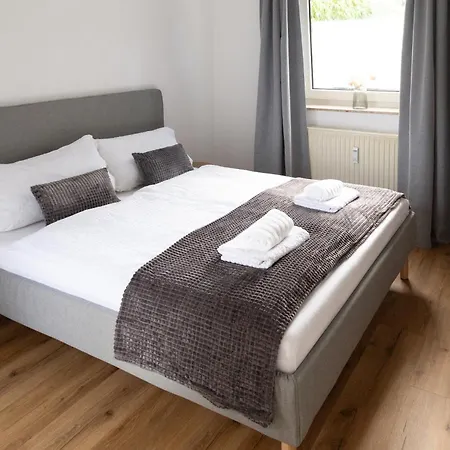 Micasa Ol - Moderne Gaestezimmer An Der Uni - Self Check-in - Smart Tv - Wlan - Fugenloses Bad U Separates Wc - Naehe Uni & Innenstadt *